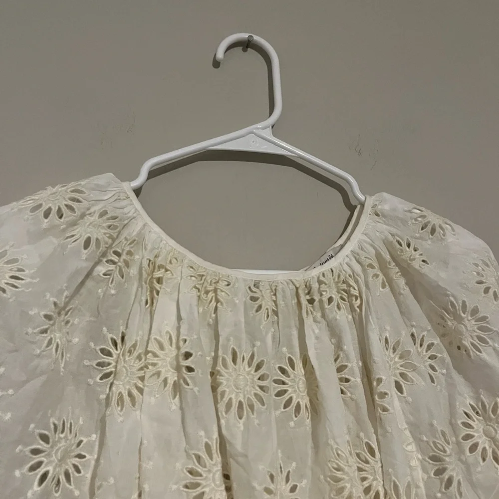 Madewell reposhing this